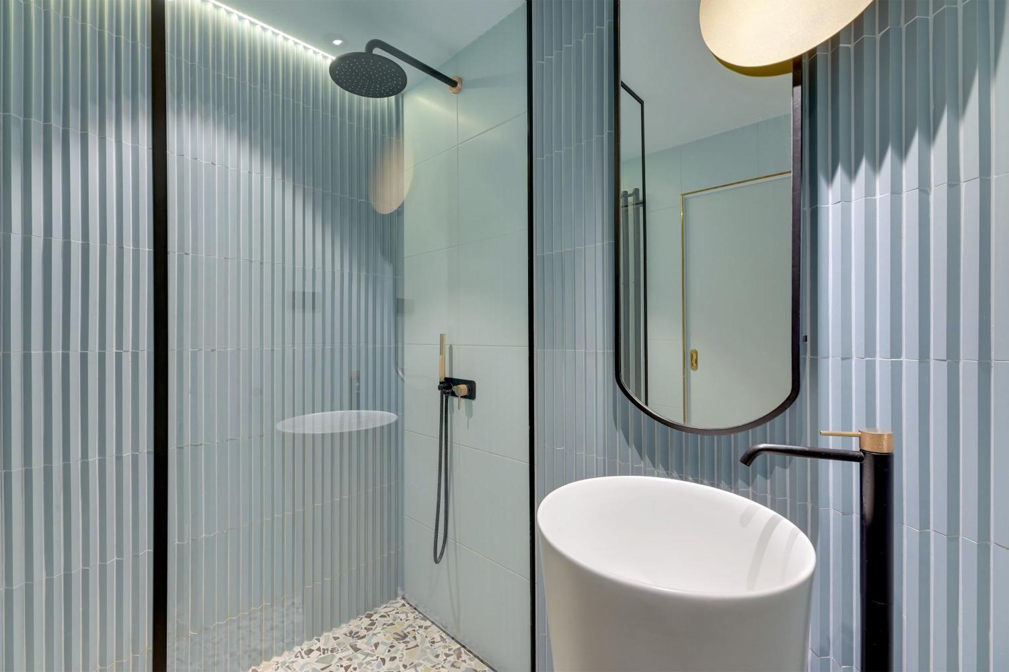 Deo Plaza Prestige 1 By Grand Apartamento